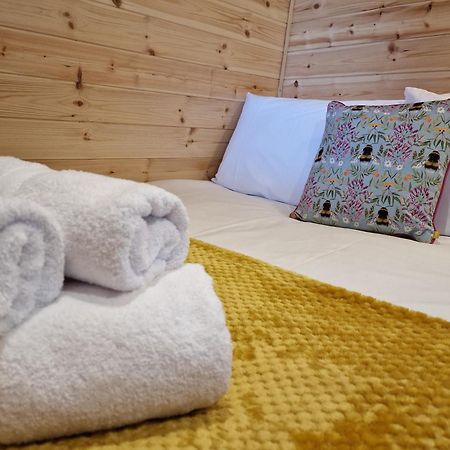 Gorse Gorgeous Glamping Hideaway Apartment Dundonnell Exterior photo