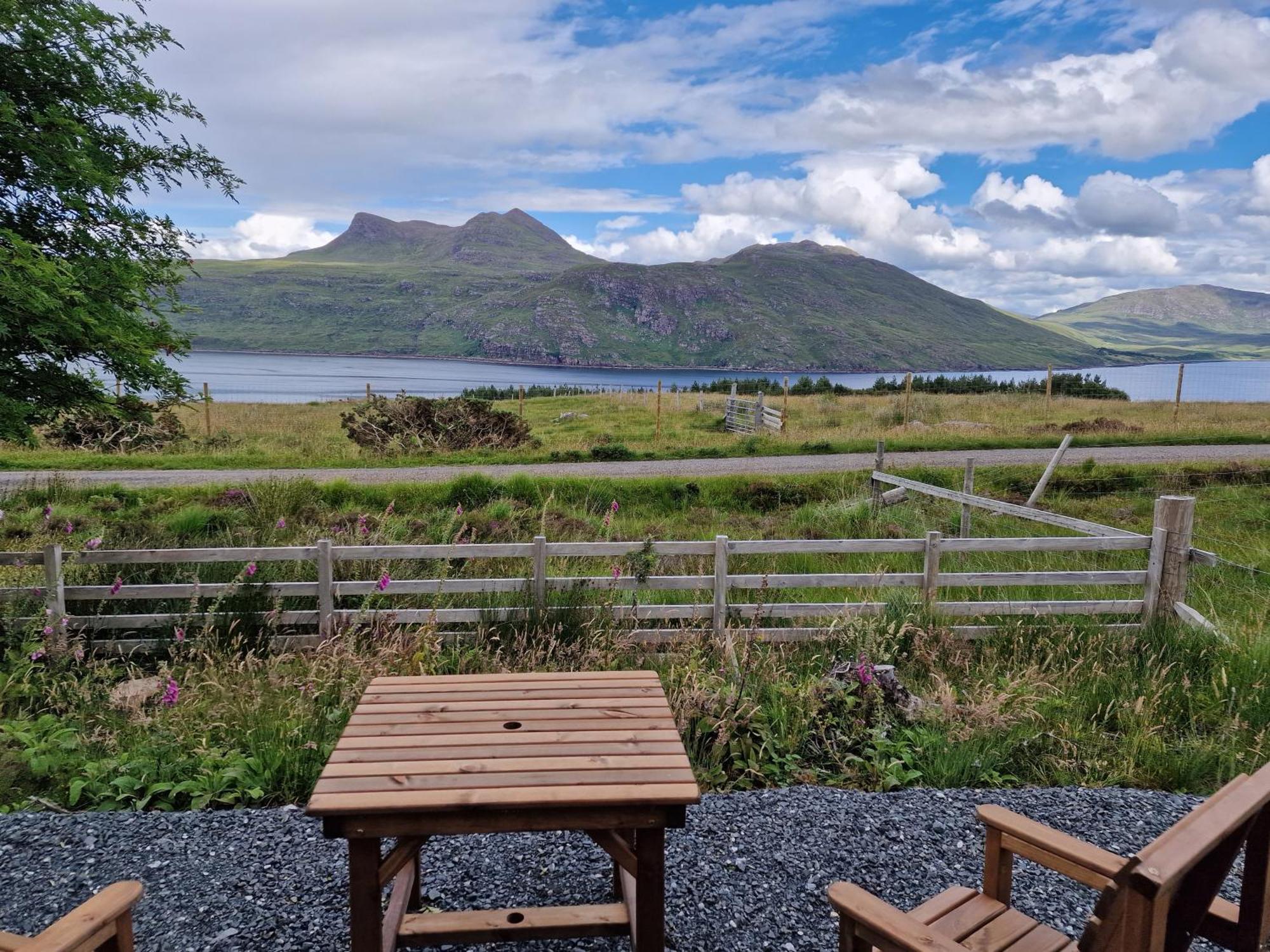 Gorse Gorgeous Glamping Hideaway Apartment Dundonnell Exterior photo